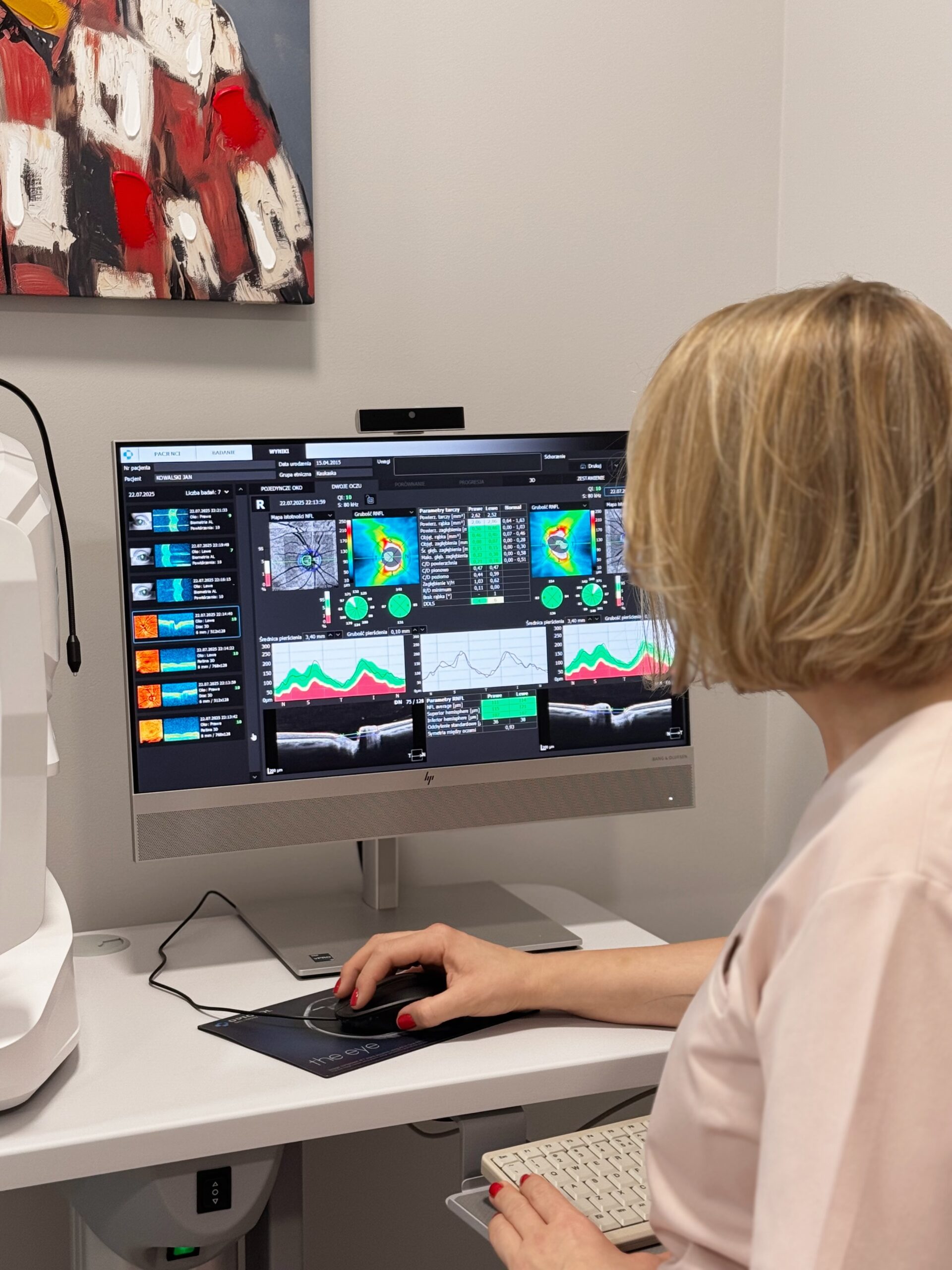 dr Agnieszka Nasiłowska-Paciorek opisuje badanie OCT